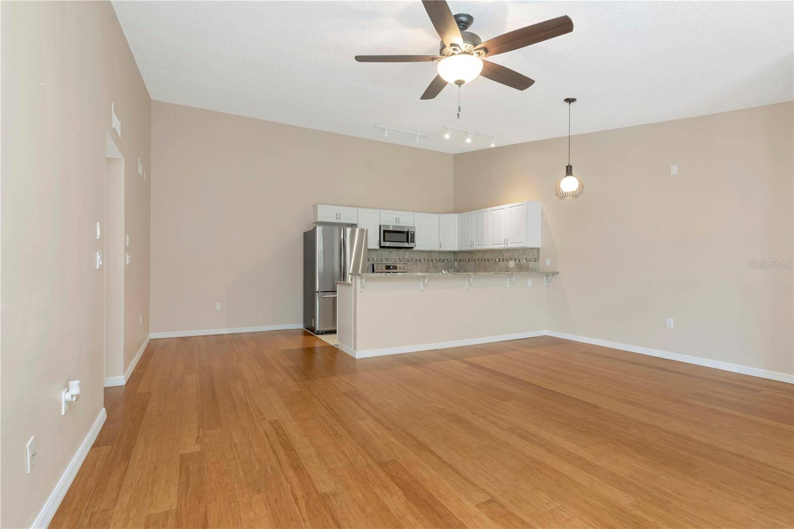 3367 CRYSTAL CT E #E, Palm Harbor, FL 34685