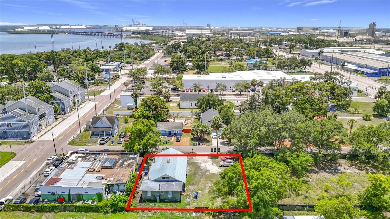 2020 DAVIS ST, Tampa, FL 33605