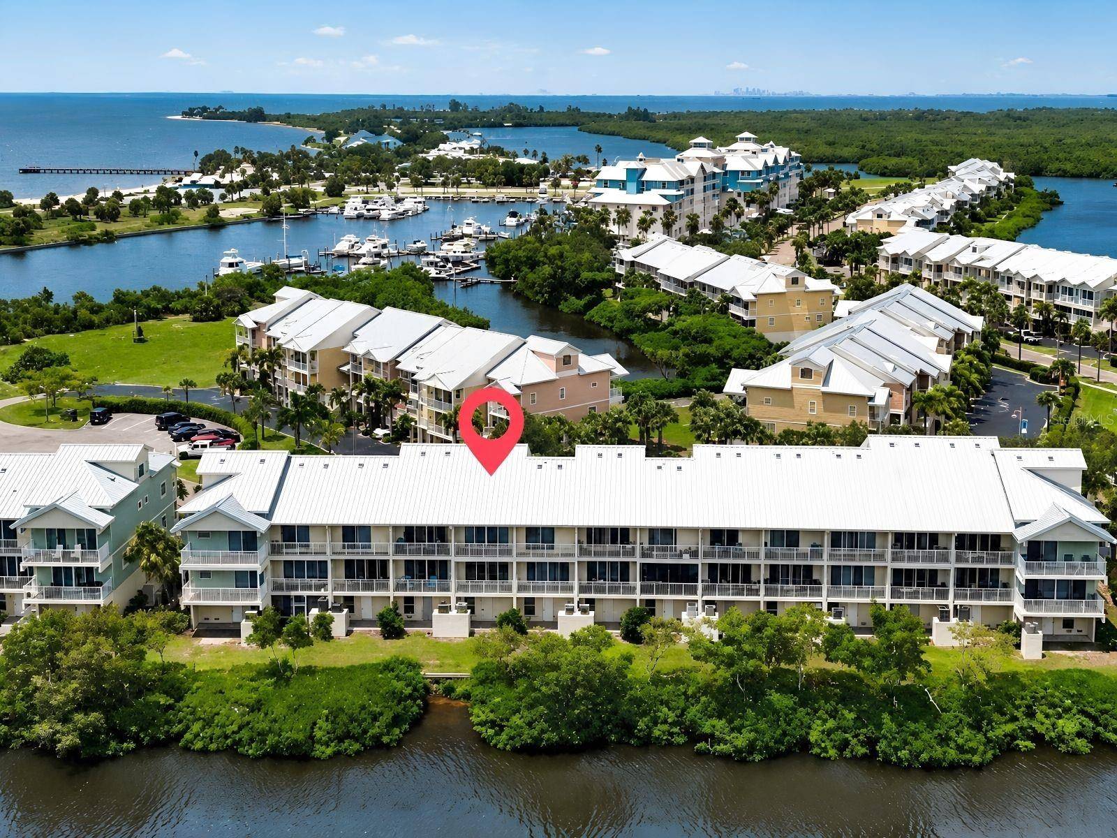 3248 MANGROVE POINT DR, Ruskin, FL 33570