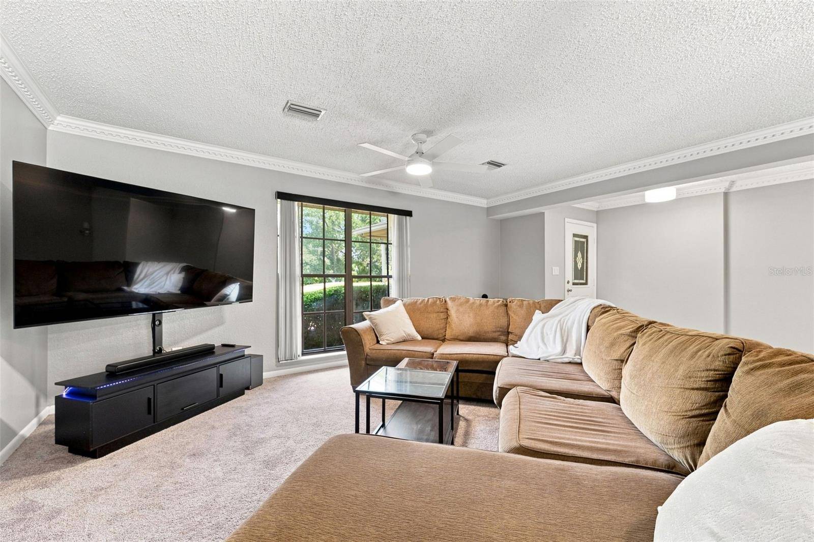 550 PALMDALE DR, Oldsmar, FL 34677