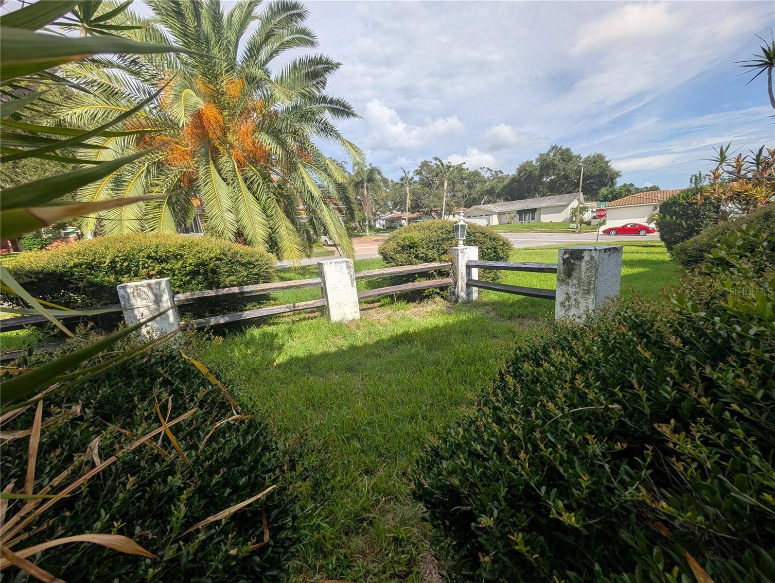 7006 120TH ST, Seminole, FL 33772