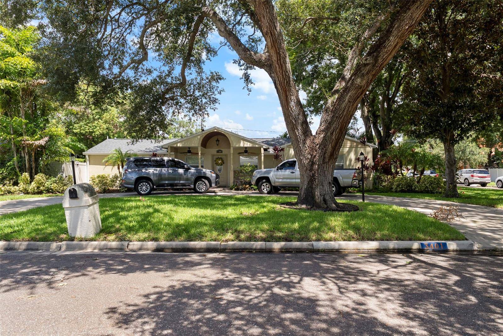 3401 W SEVILLA ST, Tampa, FL 33629