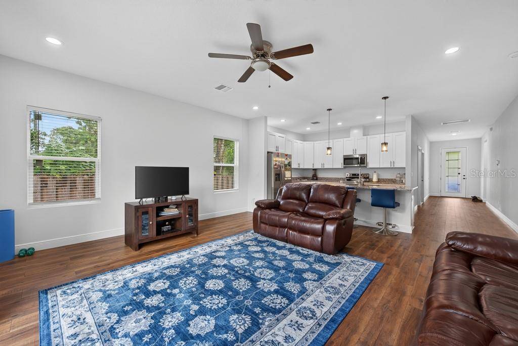 8118 N SEMMES ST, Tampa, FL 33604
