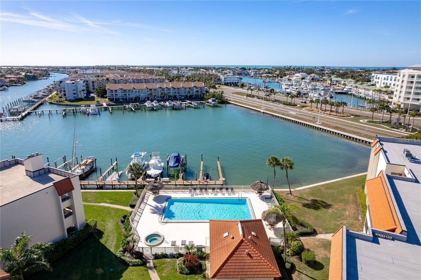 120 1ST ST E #108, Tierra Verde, FL 33715