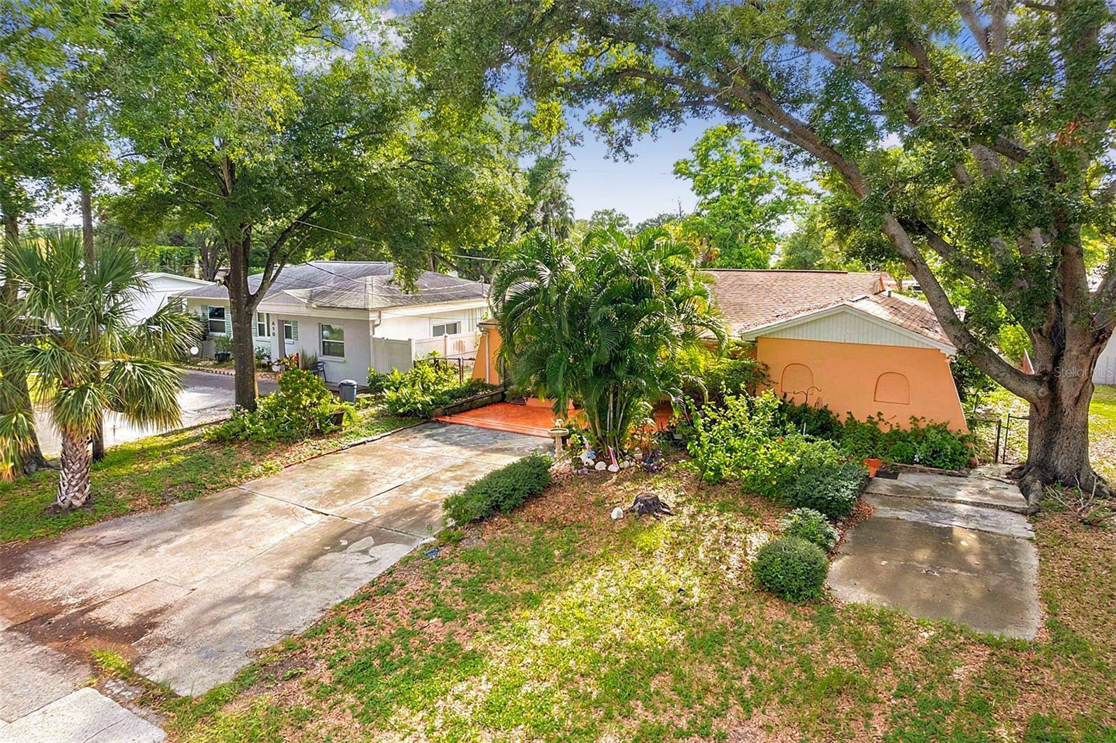 612 N WOODLYNNE AVE, Tampa, FL 33609