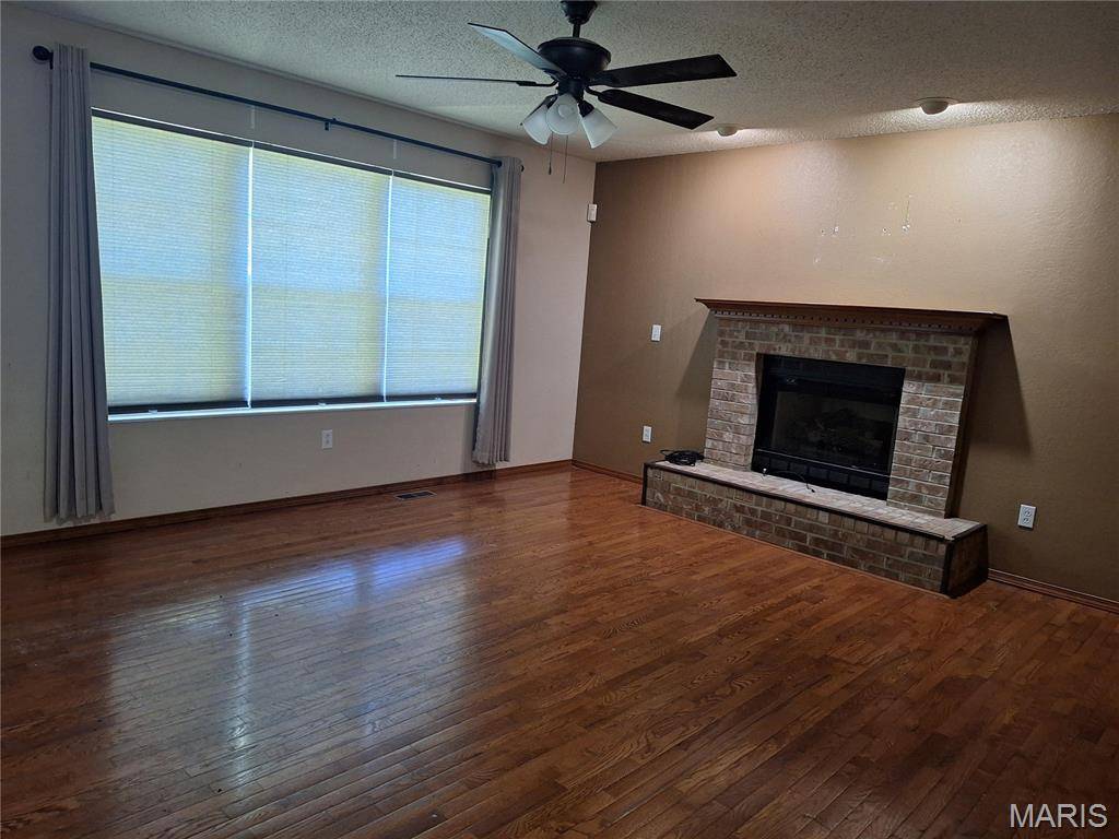 835 Clemson AVE, Fairview Heights, IL 62208