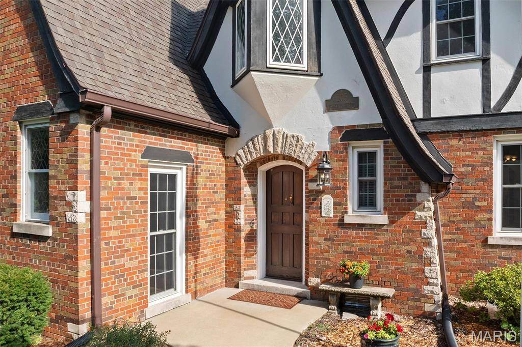 105 Florence ST, Lebanon, IL 62254