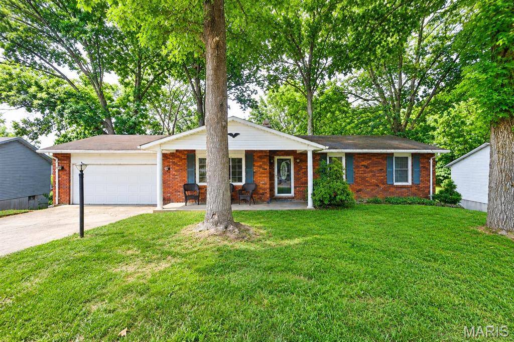 5 Beatrice CT, East Alton, IL 62024