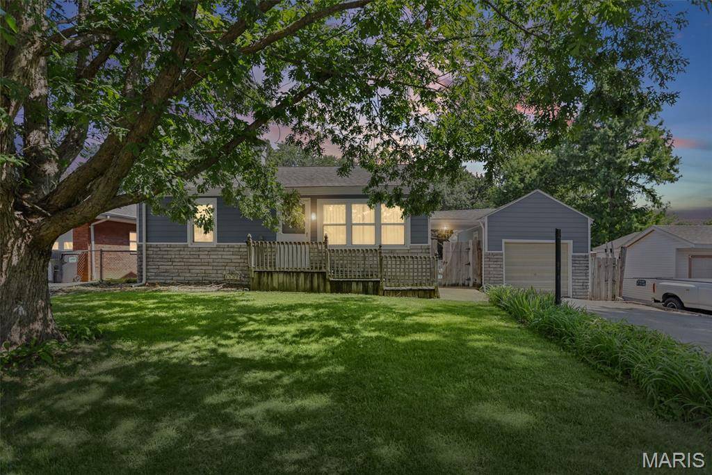 1137 Pine DR, Belleville, IL 62220