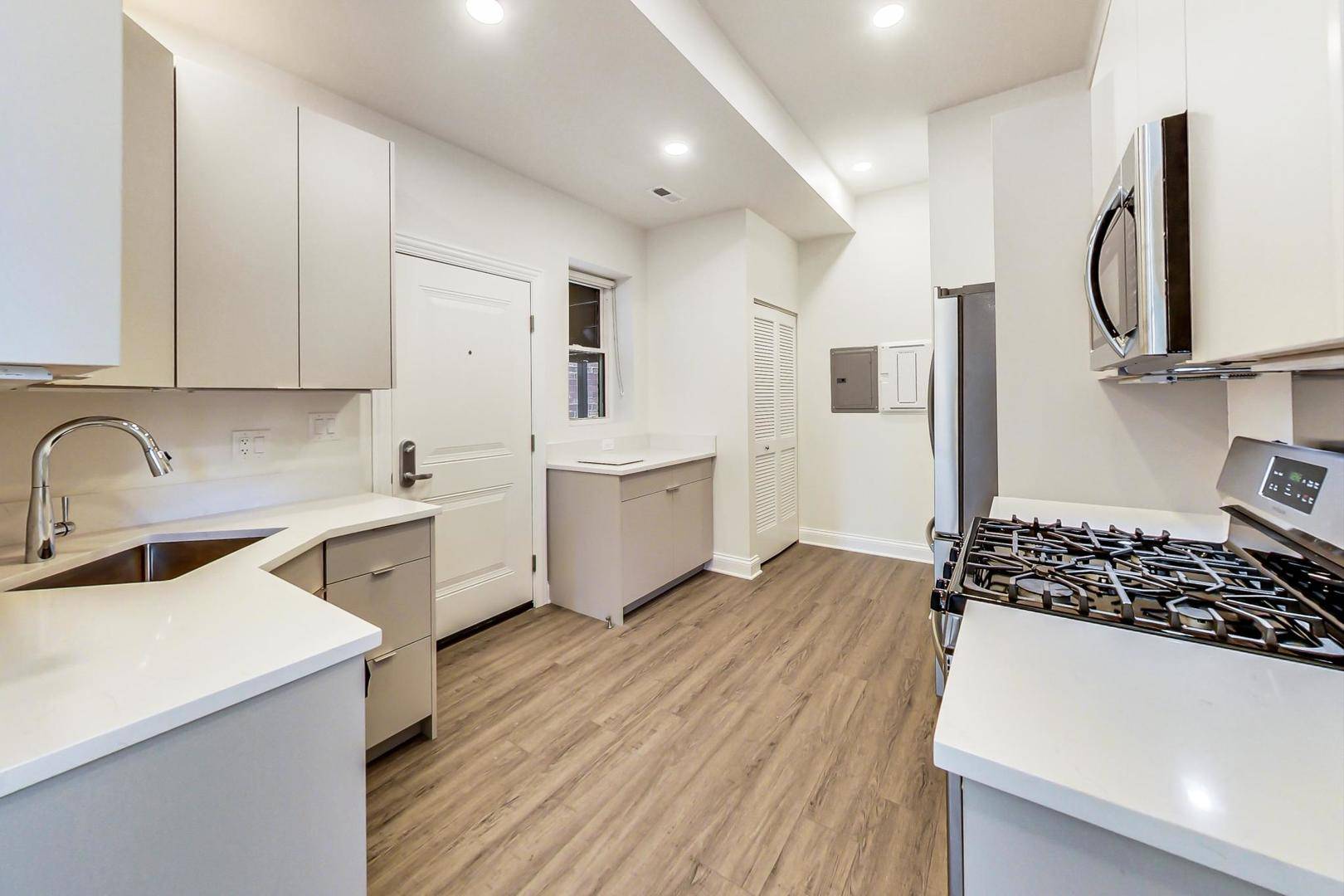 2312 W Ohio ST #2S, Chicago, IL 60612