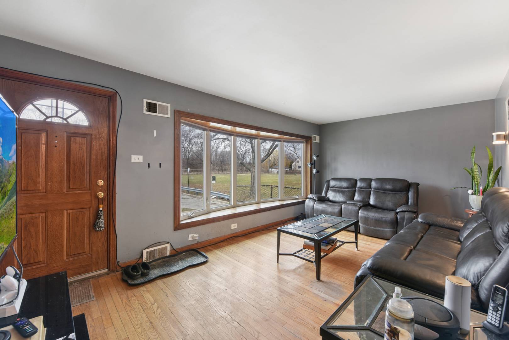 5317 S Hamilton AVE, Chicago, IL 60609