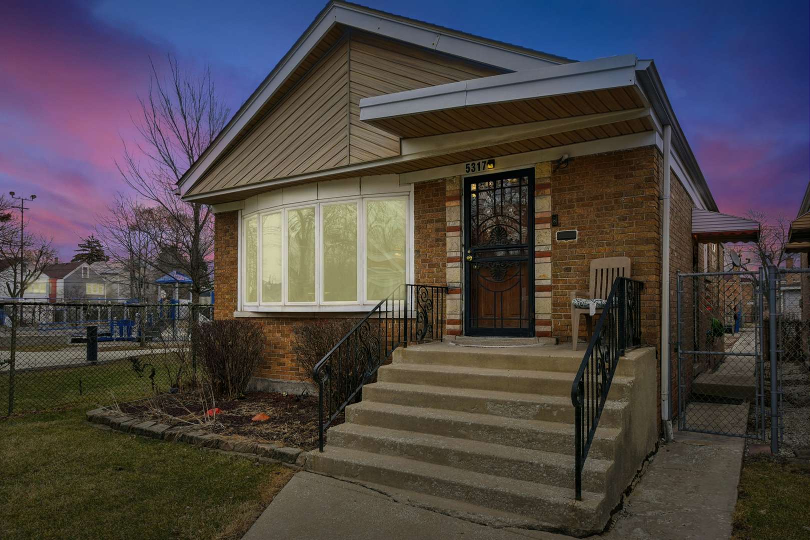 5317 S Hamilton AVE, Chicago, IL 60609