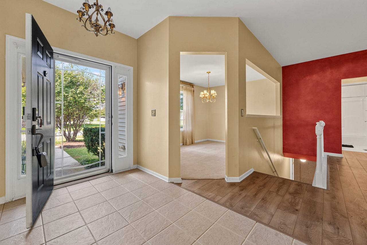 Address not disclosed, Mchenry, IL 60050
