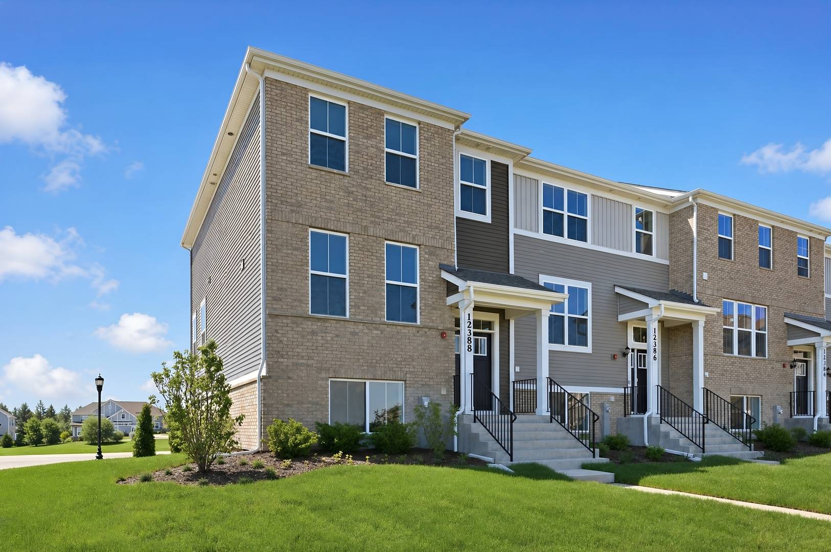 12388 Tinsley ST, Huntley, IL 60142