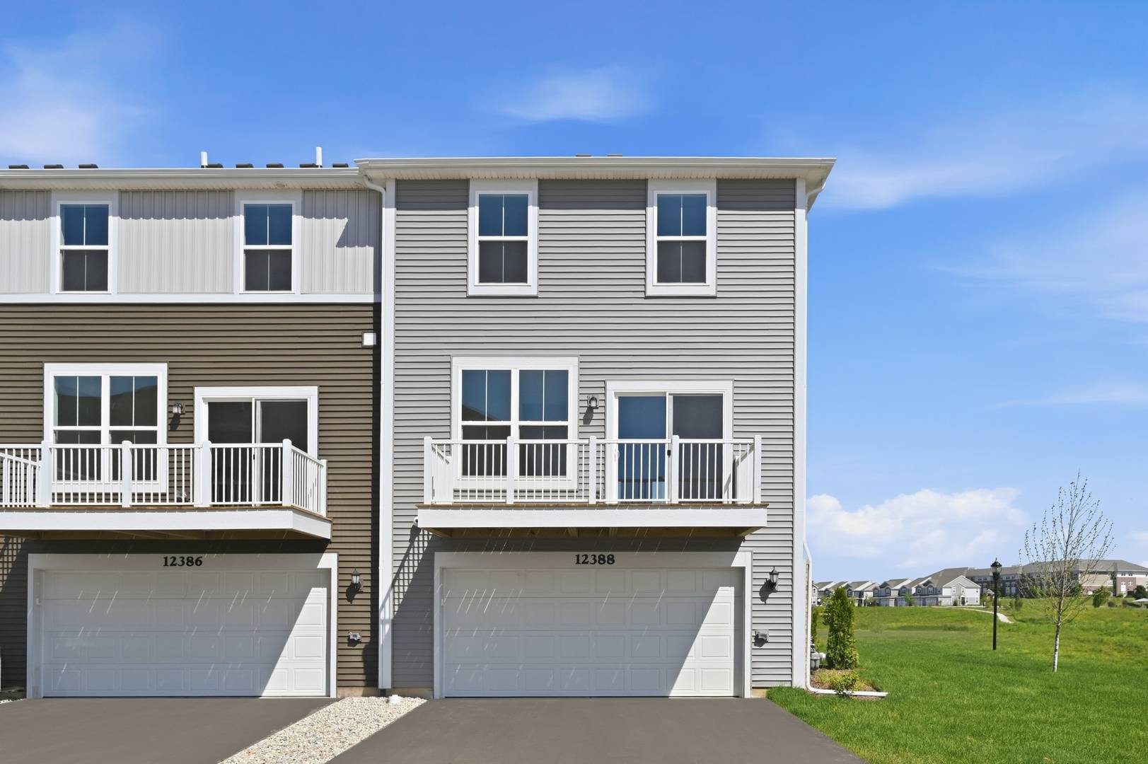 12388 Tinsley ST, Huntley, IL 60142
