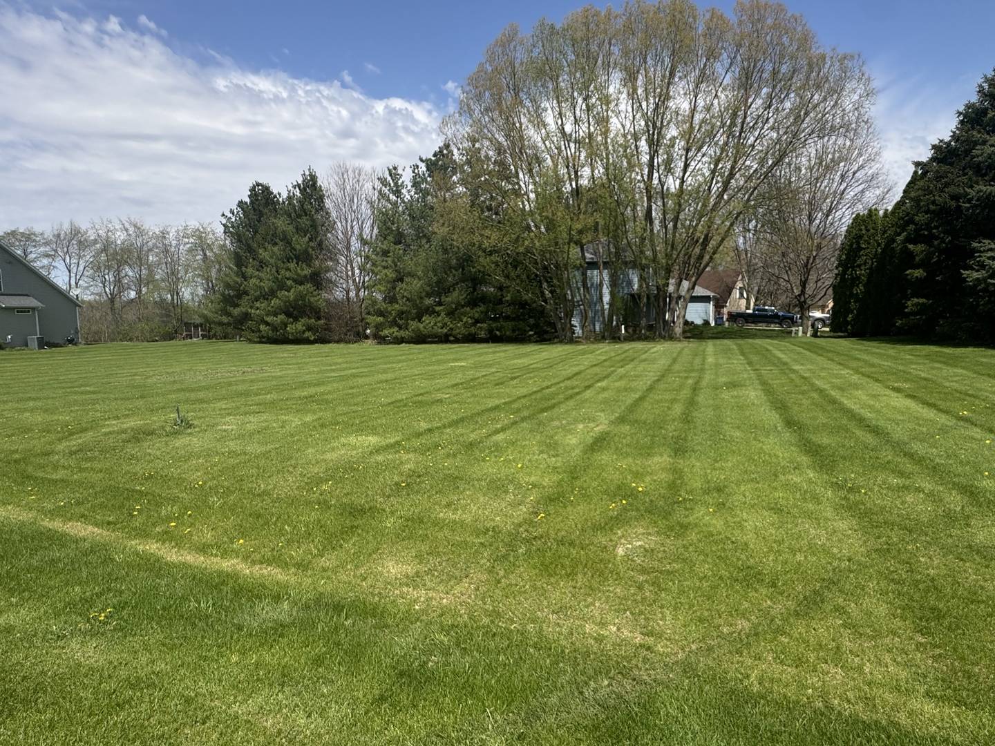 11755 Ellwood Greens RD, Genoa, IL 60135
