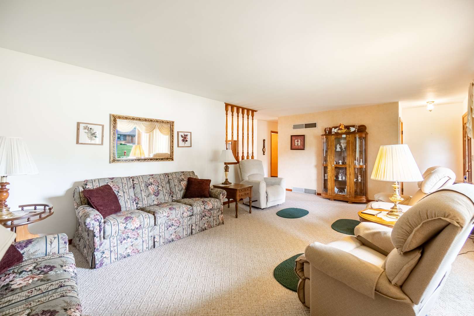 835 Scott DR, Elgin, IL 60123