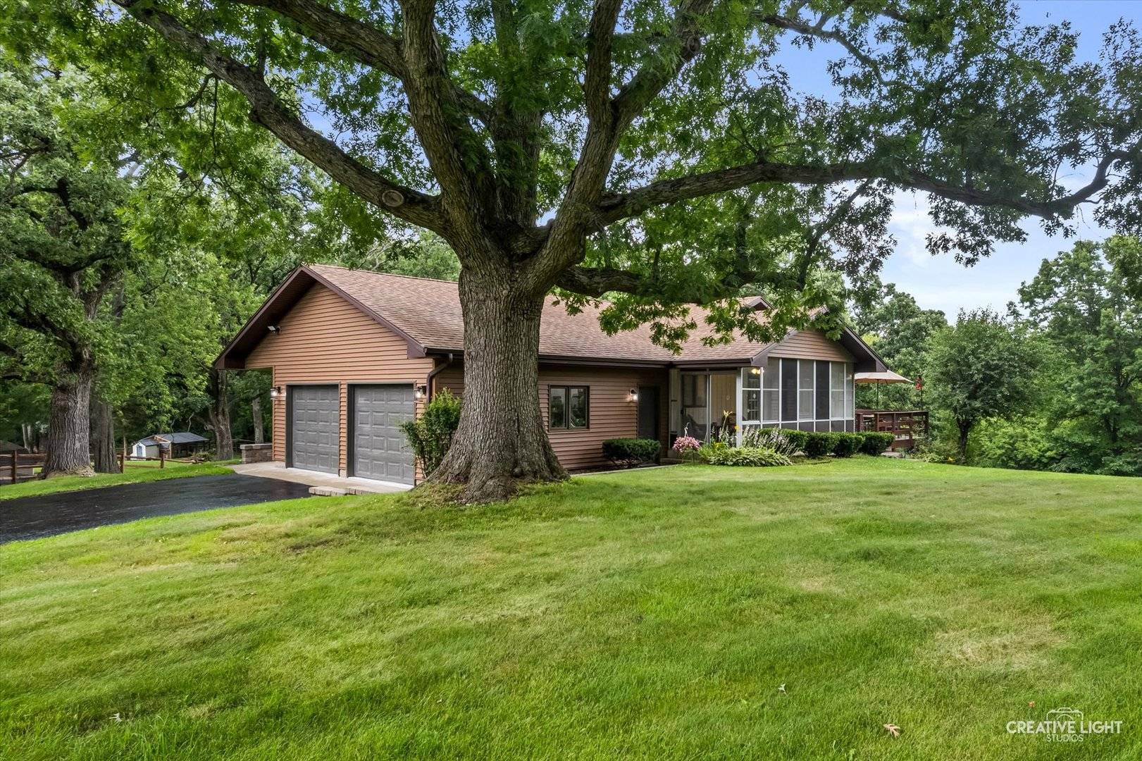 10033 W Hillshire DR, Richmond, IL 60071