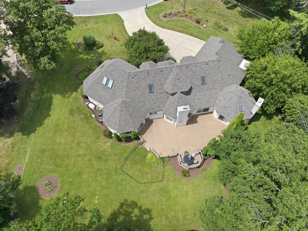 34 Robin Hood RNCH, Oak Brook, IL 60523