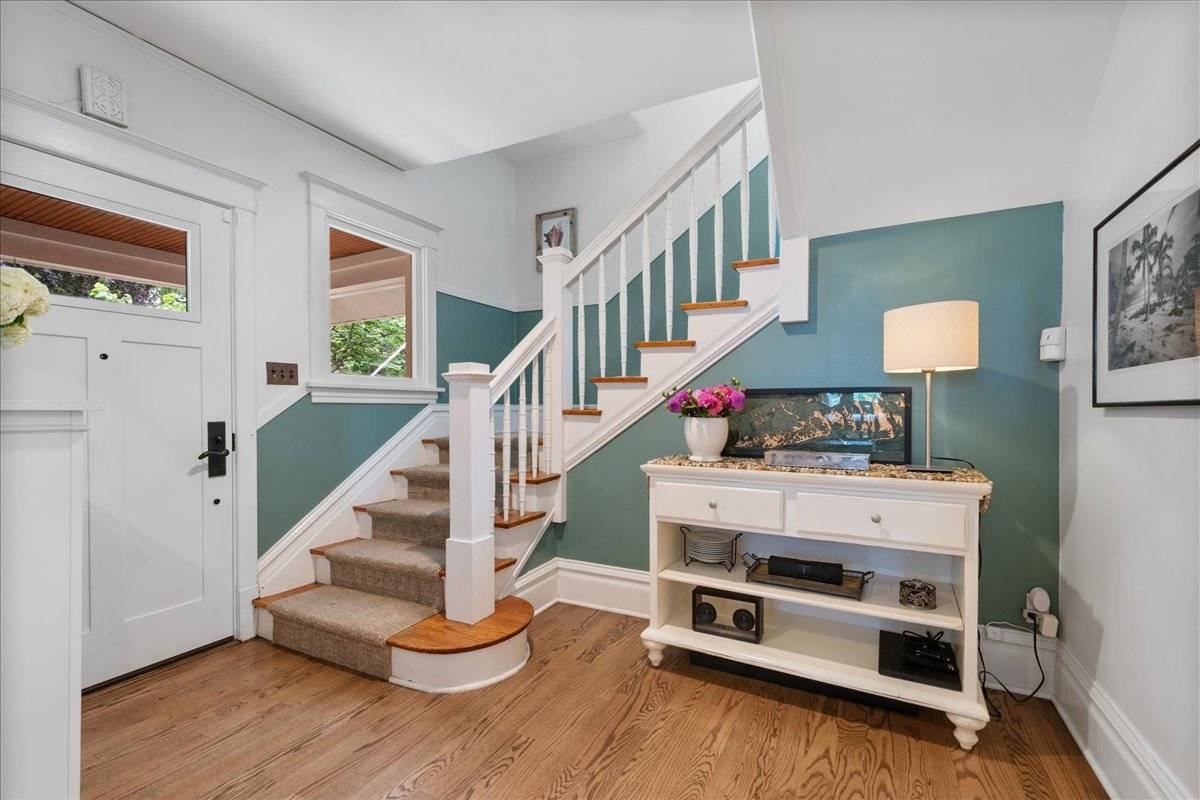 1133 Grant ST, Evanston, IL 60201
