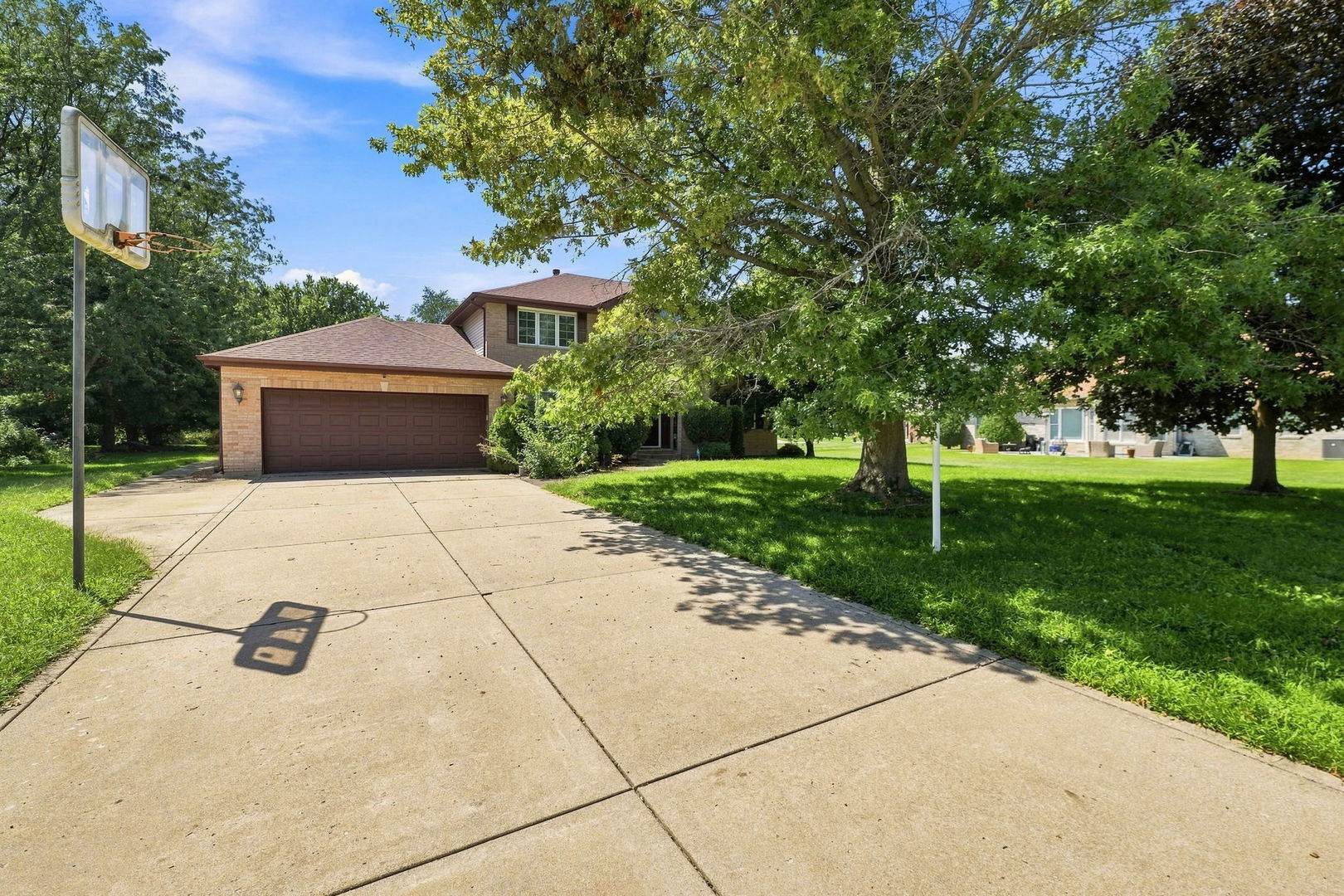 10 S Hampton CT, Crete, IL 60417