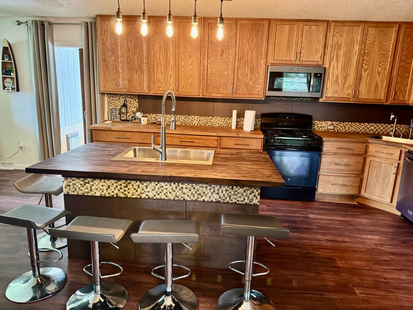 23655 415 AVE, Bellevue, IA 52031