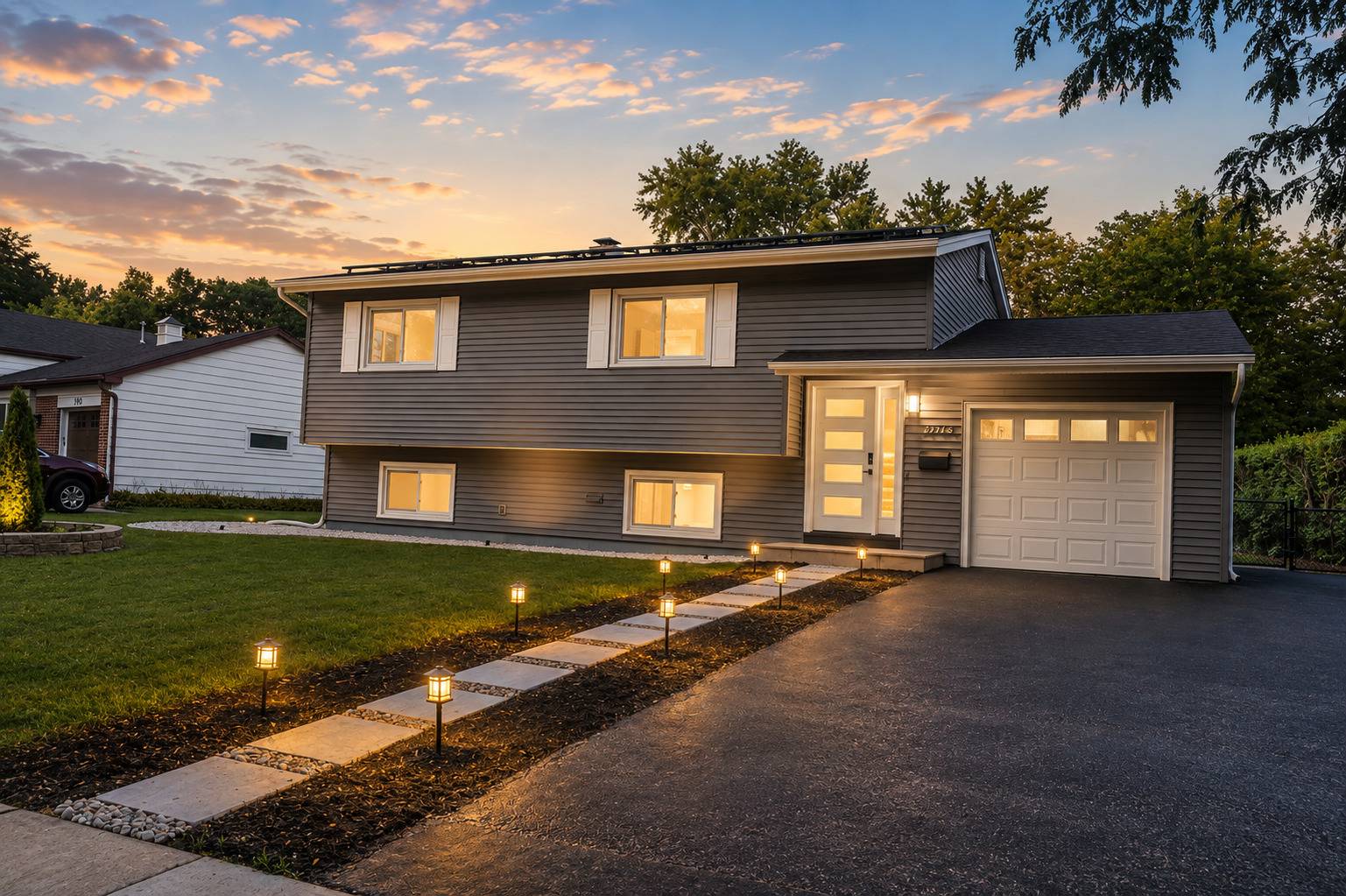 1003 Sheffield DR, Crystal Lake, IL 60014
