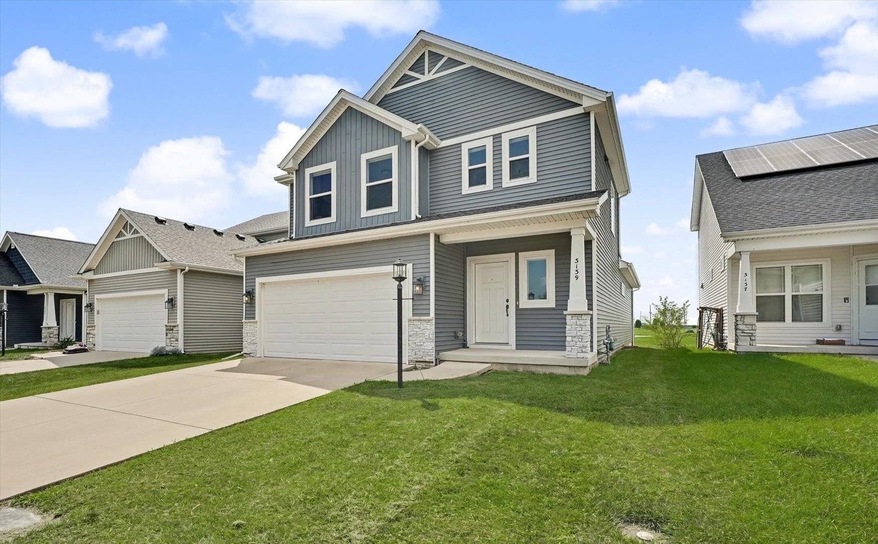 3139 Palmer DR, Champaign, IL 61822