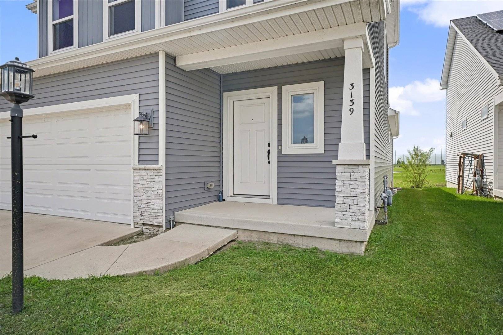 3139 Palmer DR, Champaign, IL 61822