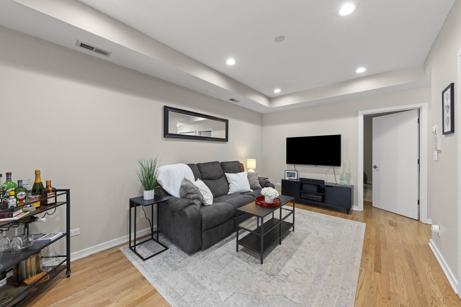 1737 W Division ST #203, Chicago, IL 60622