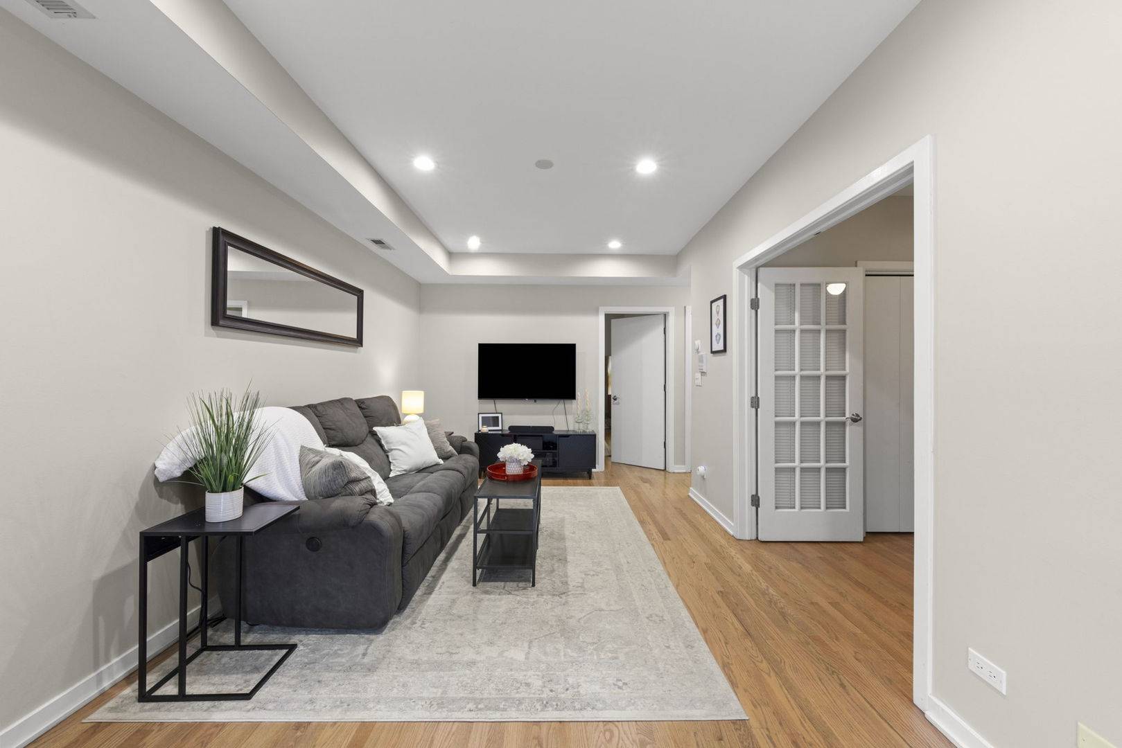 1737 W Division ST #203, Chicago, IL 60622