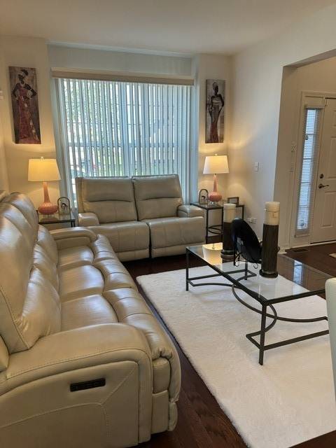 84 Kenneth AVE, Matteson, IL 60443