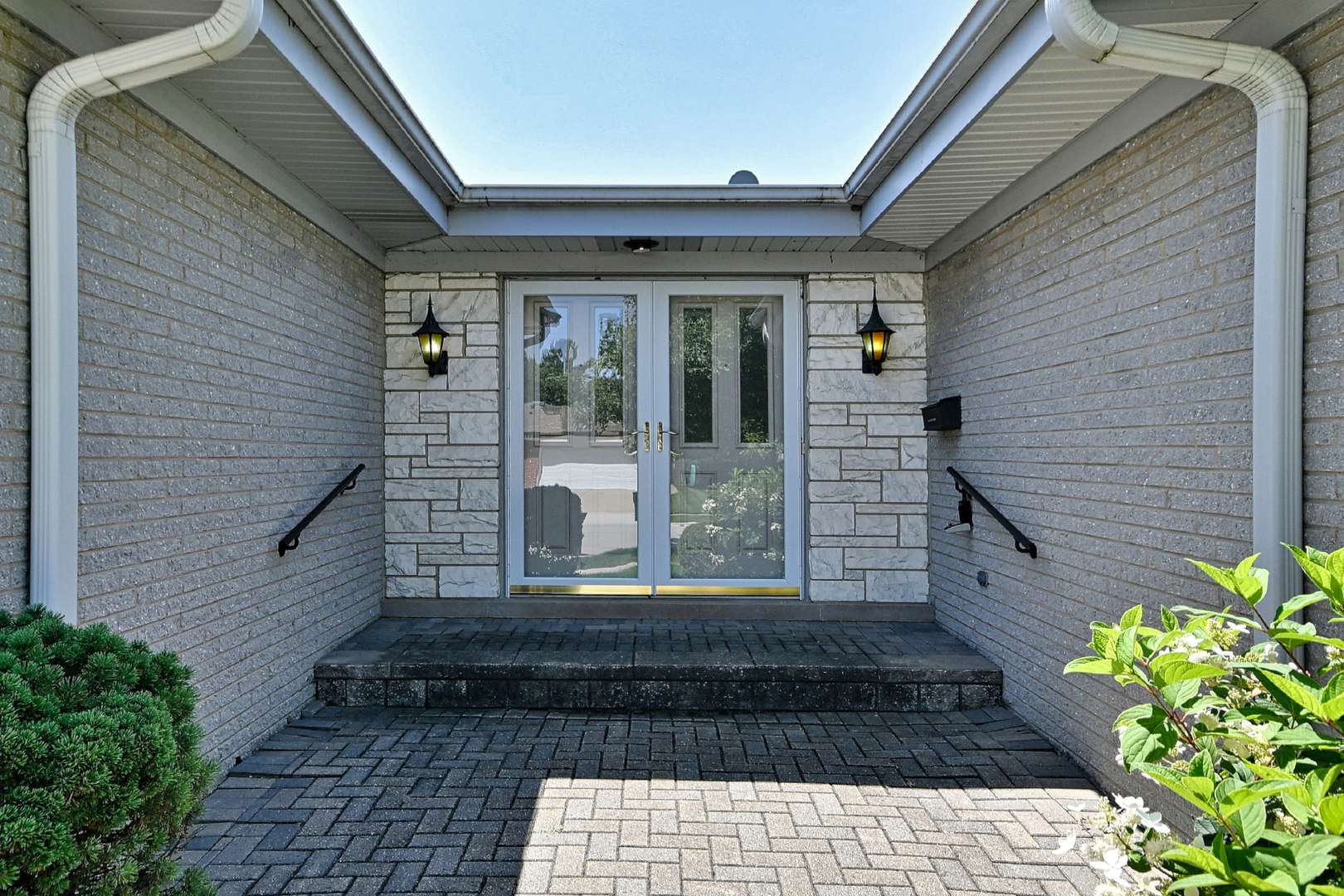 2307 E Sherwood RD, Arlington Heights, IL 60004