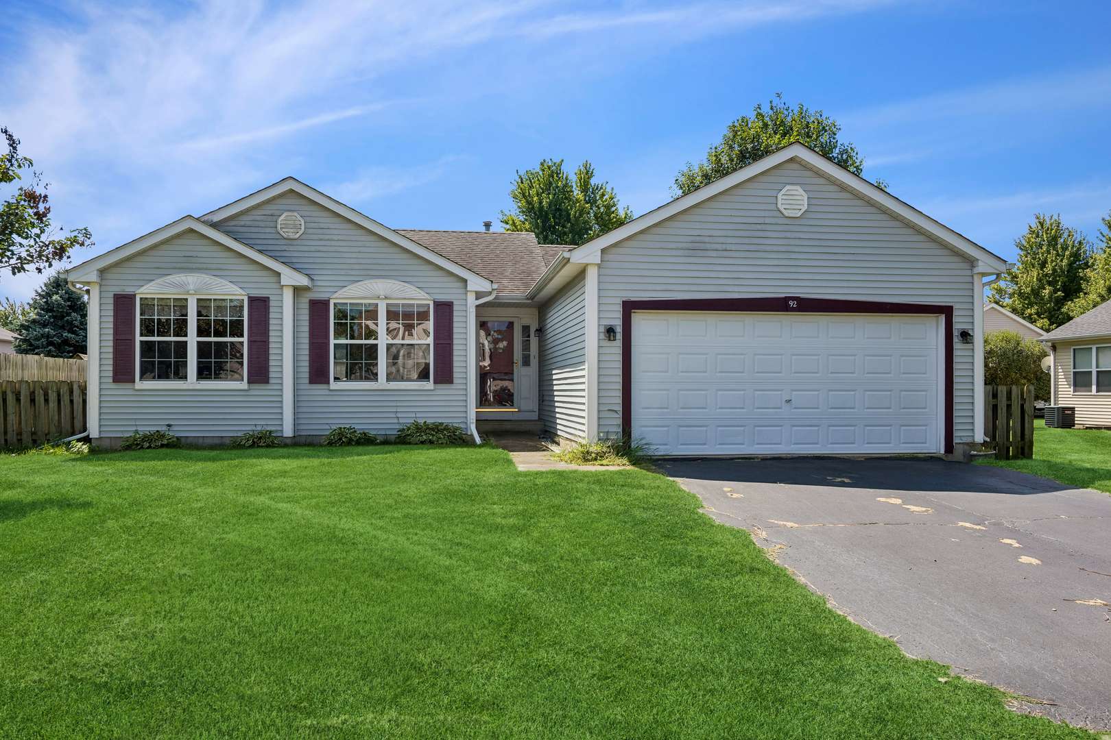 92 prairiefield AVE, Cortland, IL 60112