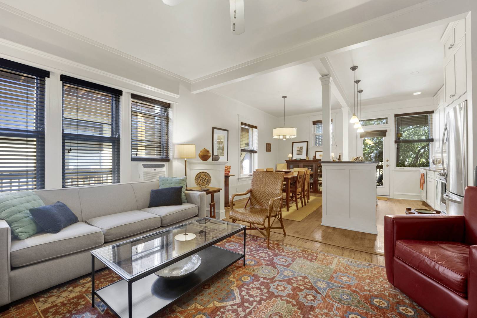 1318 W Granville AVE #3W, Chicago, IL 60660