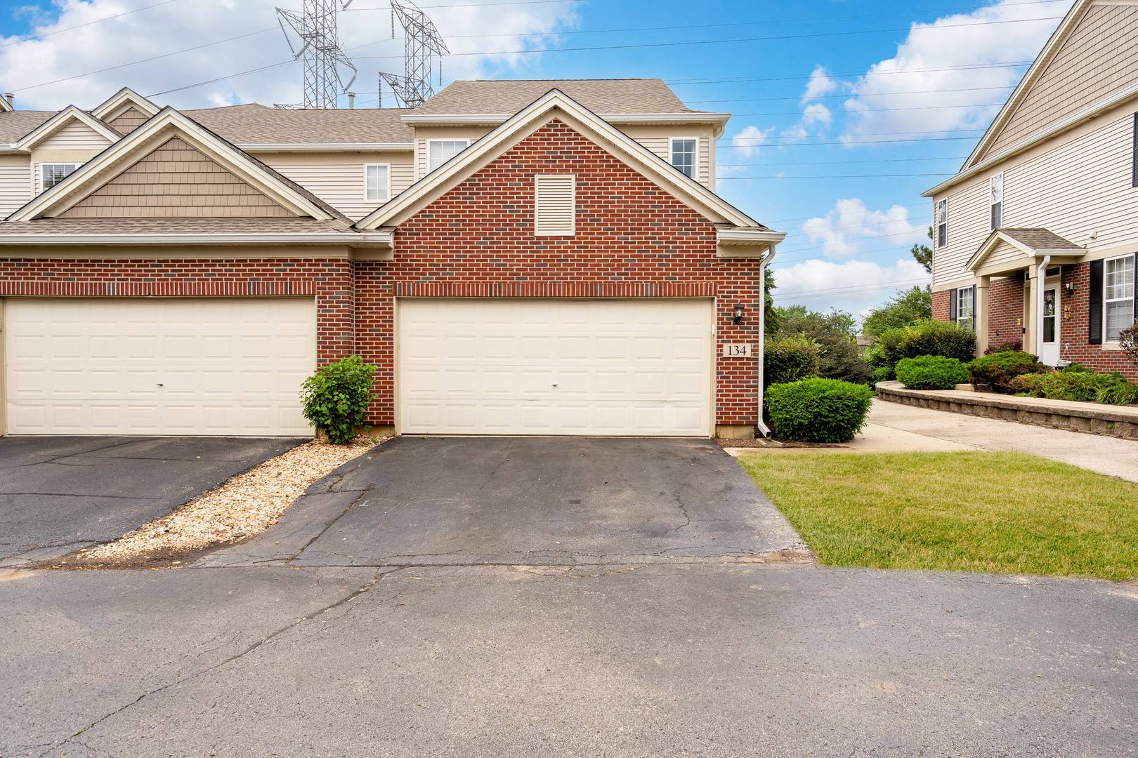 134 Neutrenton AVE, Elgin, IL 60120