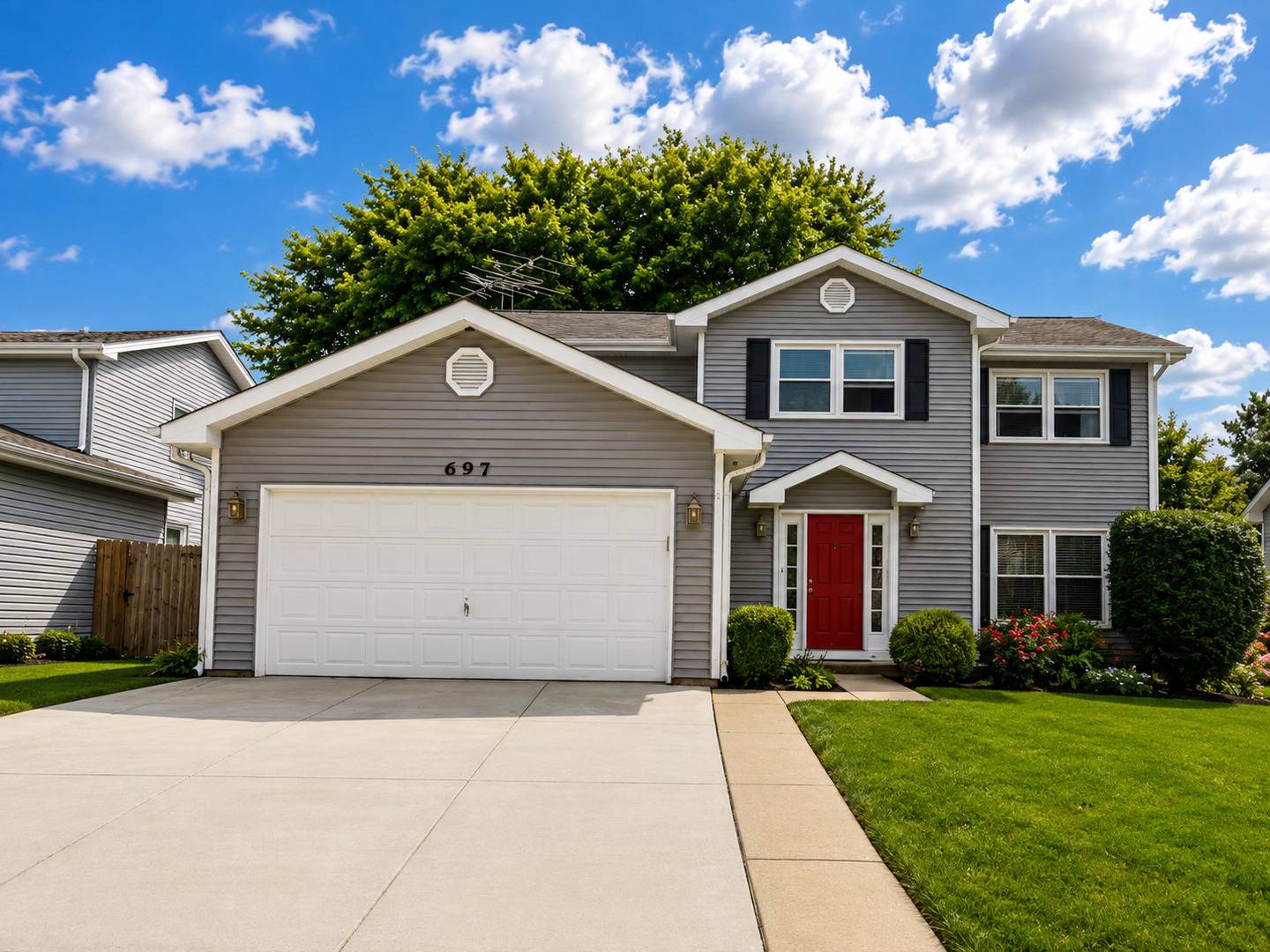 697 Kristy LN, Wheeling, IL 60090