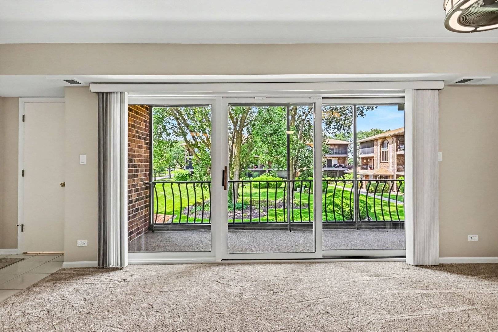 8842 W 140th ST #2B, Orland Park, IL 60462