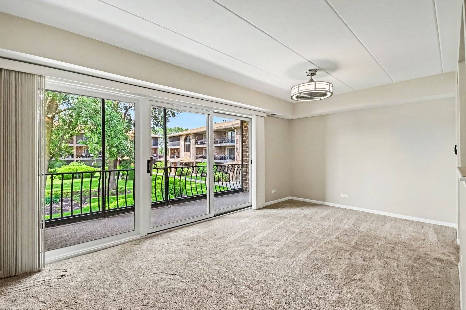 8842 W 140th ST #2B, Orland Park, IL 60462