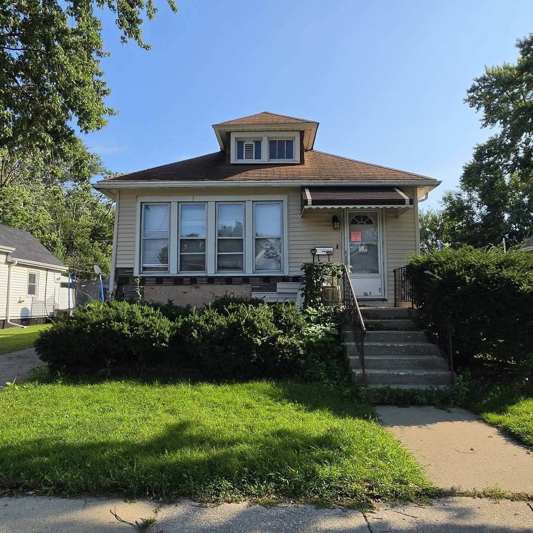 2331 Desplaines ST, Blue Island, IL 60406