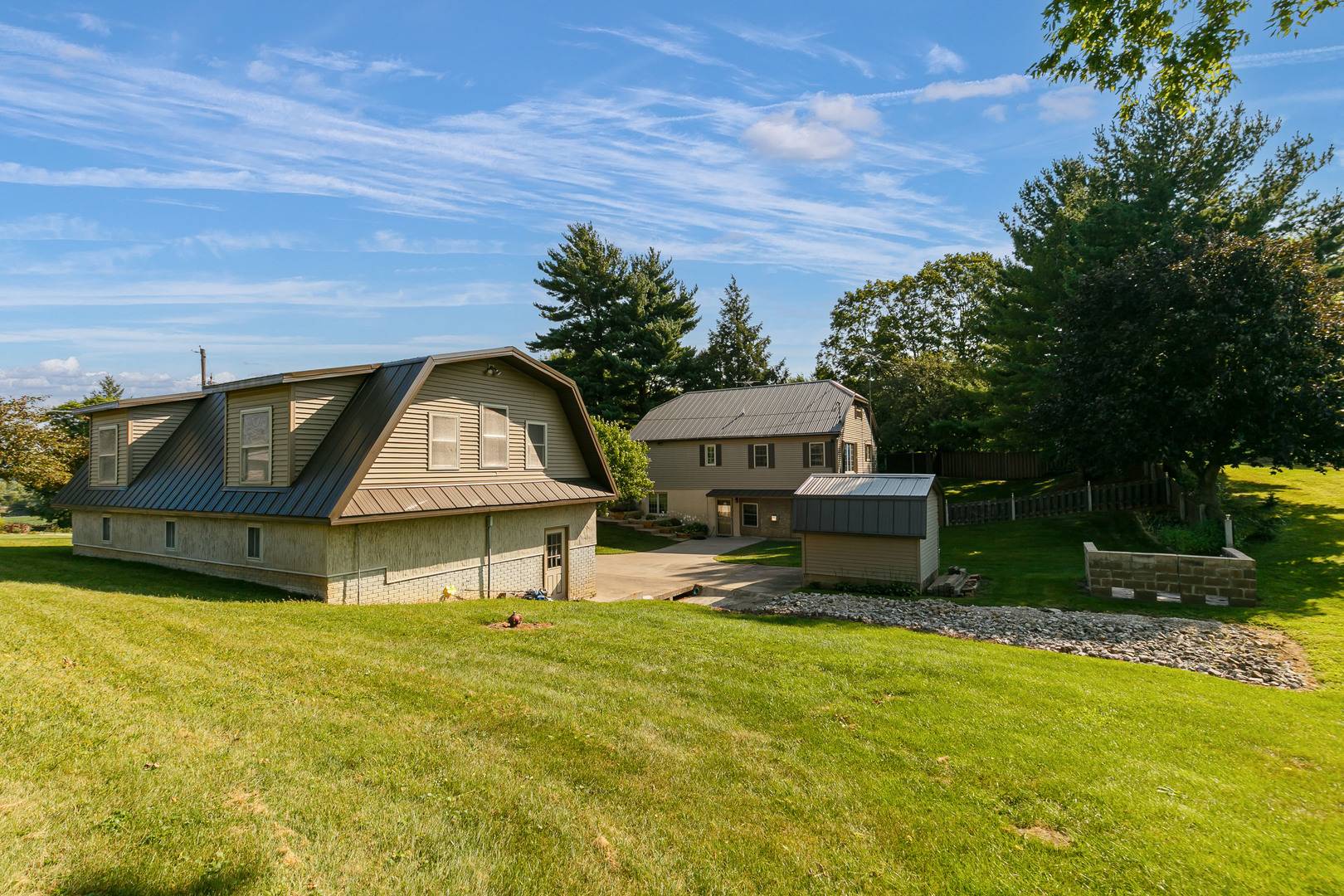 7811 29th ST, Milan, IL 61264