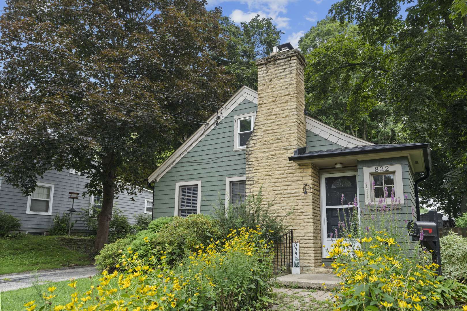 822 N Madison ST, Woodstock, IL 60098
