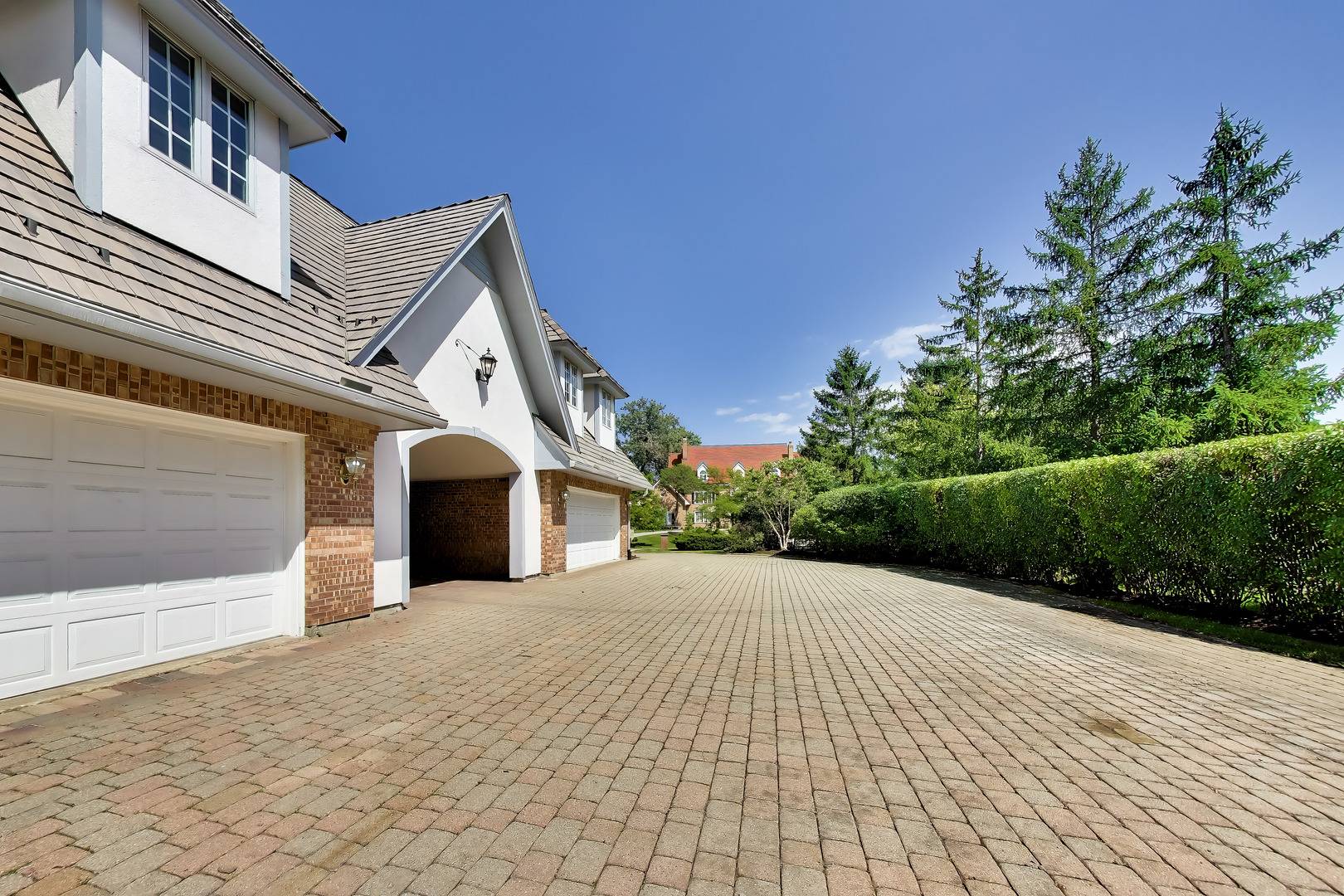 1400 Kurtis LN, Lake Forest, IL 60045