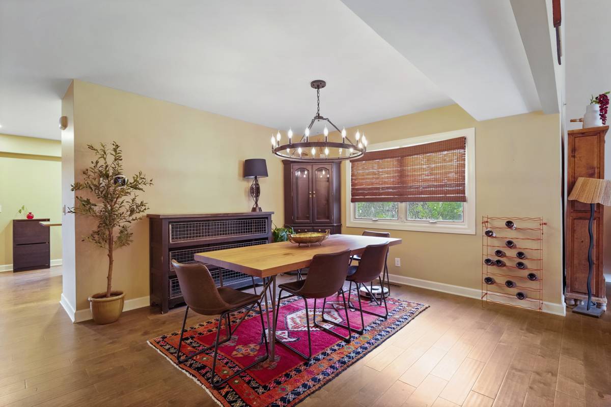 669 Tamarisk TER, Crystal Lake, IL 60014
