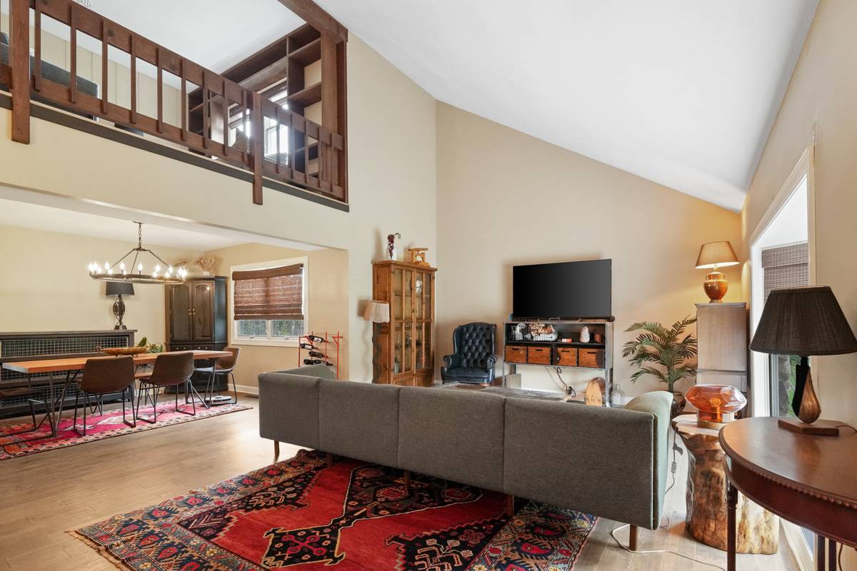 669 Tamarisk TER, Crystal Lake, IL 60014