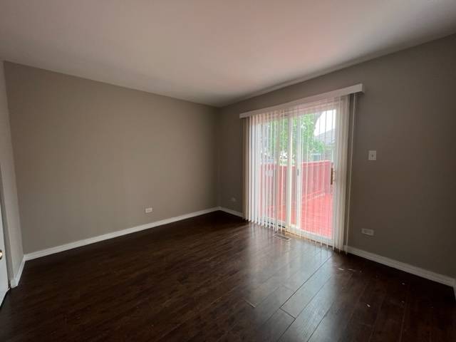 760 Roosevelt RD, Hanover Park, IL 60133