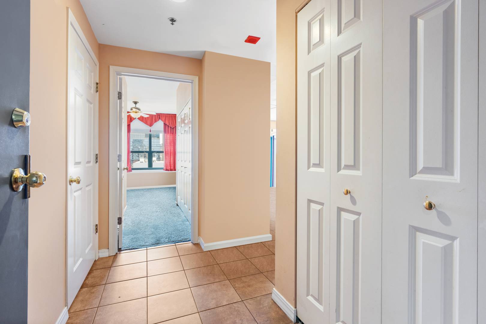 400 W Ontario ST #1404, Chicago, IL 60654