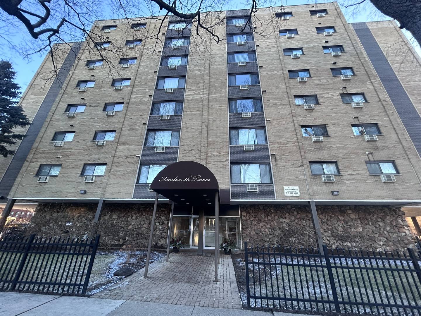 110 N Kenilworth AVE #2A, Oak Park, IL 60301