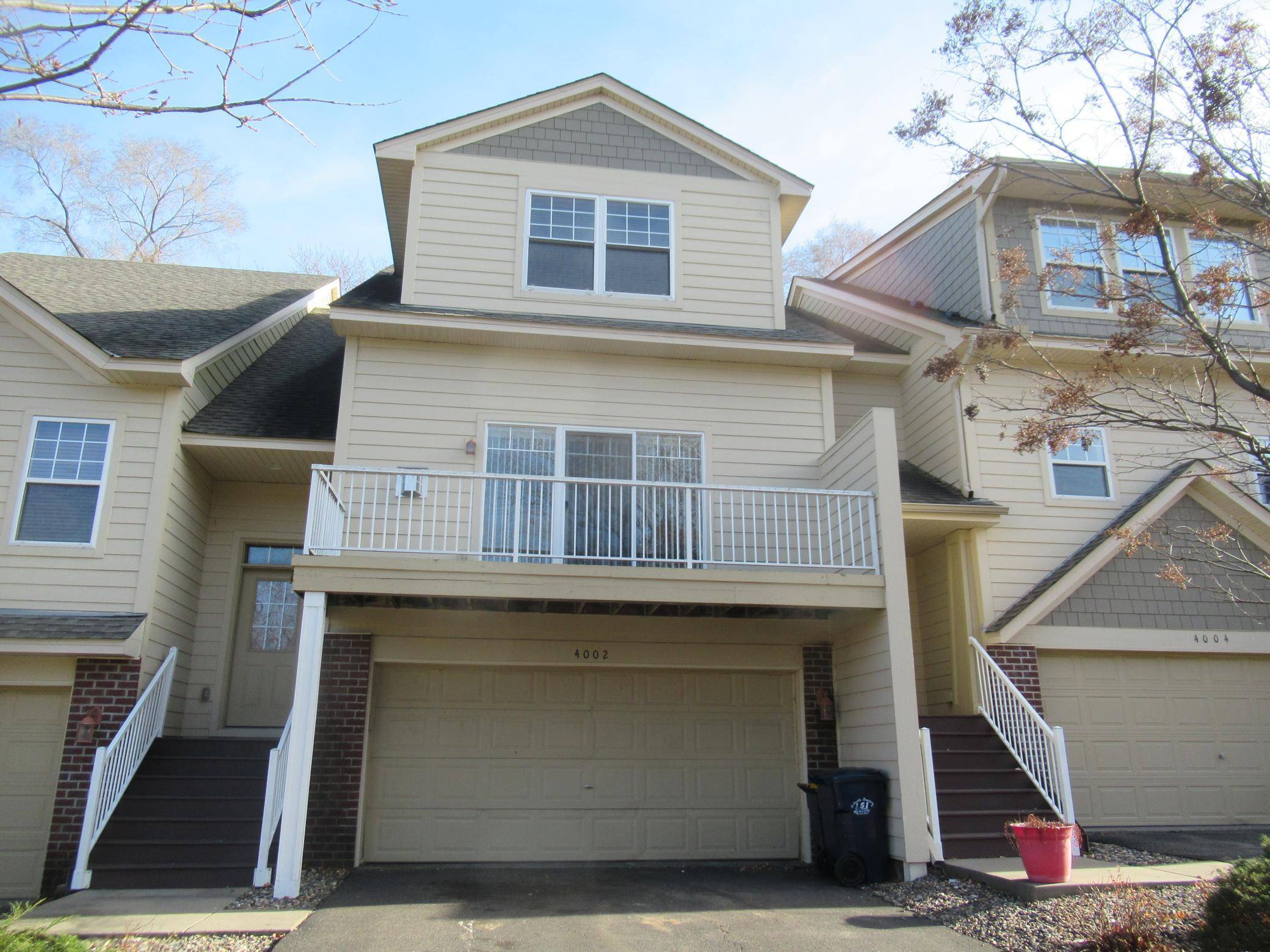 4002 Cedar Grove LN, Eagan, MN 55122