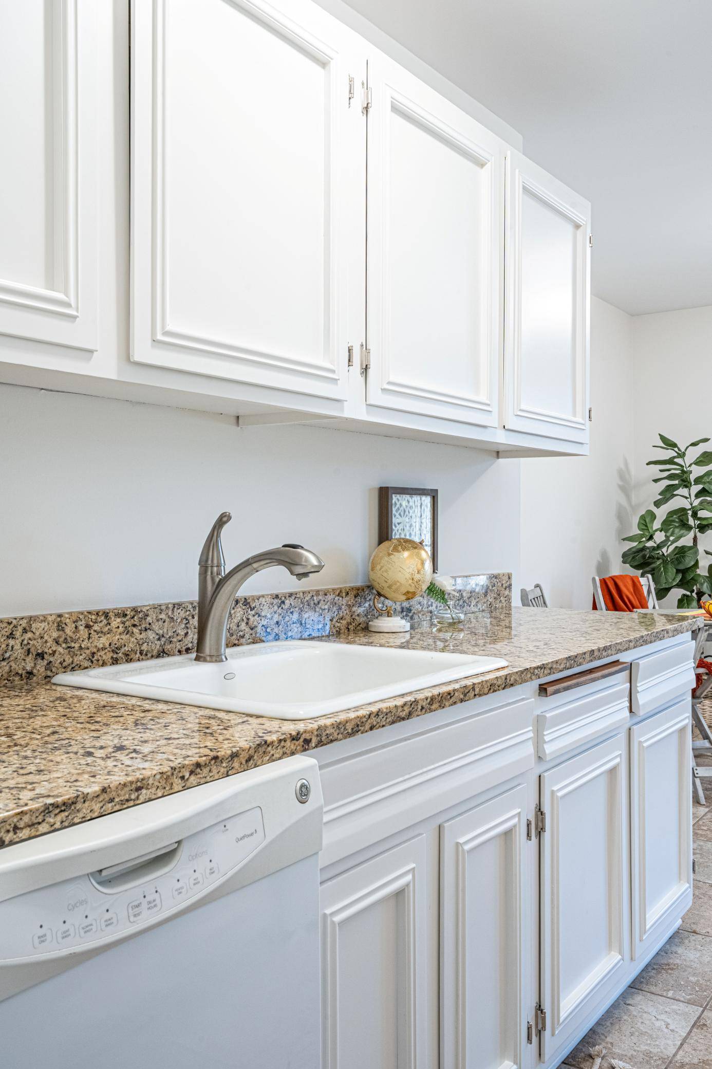 4548 Cedar Lake RD S #6, Saint Louis Park, MN 55416